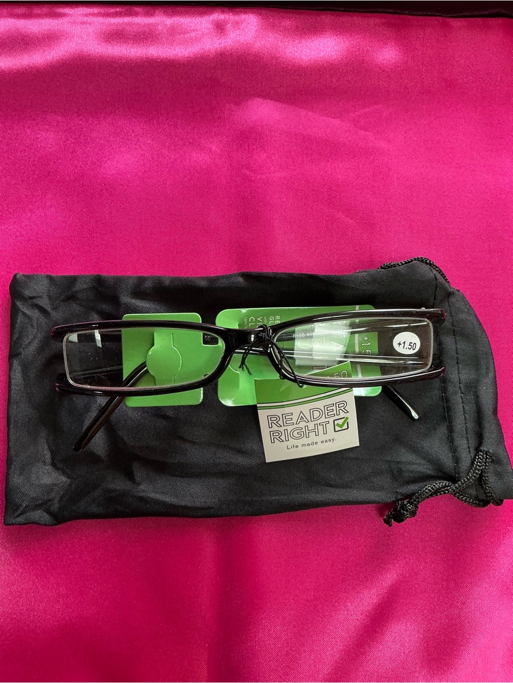Reader Right Rectangular Reading Glasses in Black